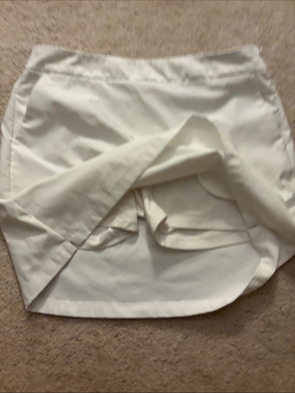 Nike White Women's Mini Skirt golf/tennis skirt - Picture 4 of 7